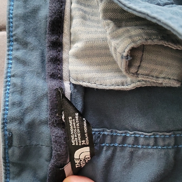 North Face Chino Shorts! FREE SHIPPING! - Picture 2 of 4